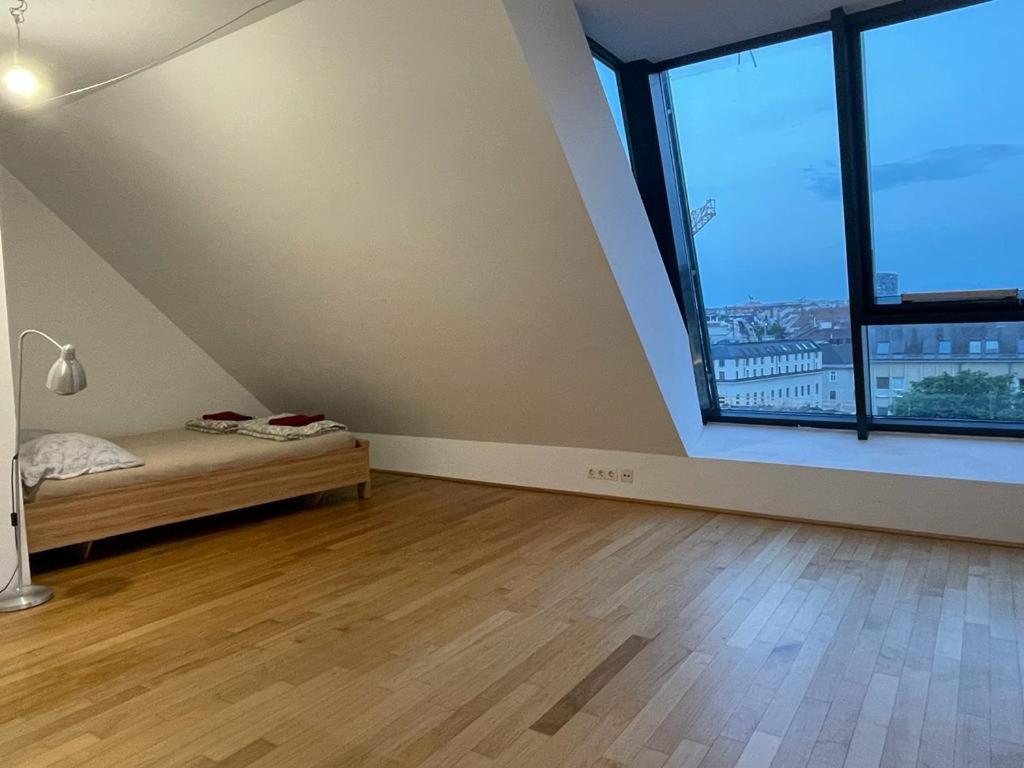 Privatunterkunft Rooftop With Terrace. Wien